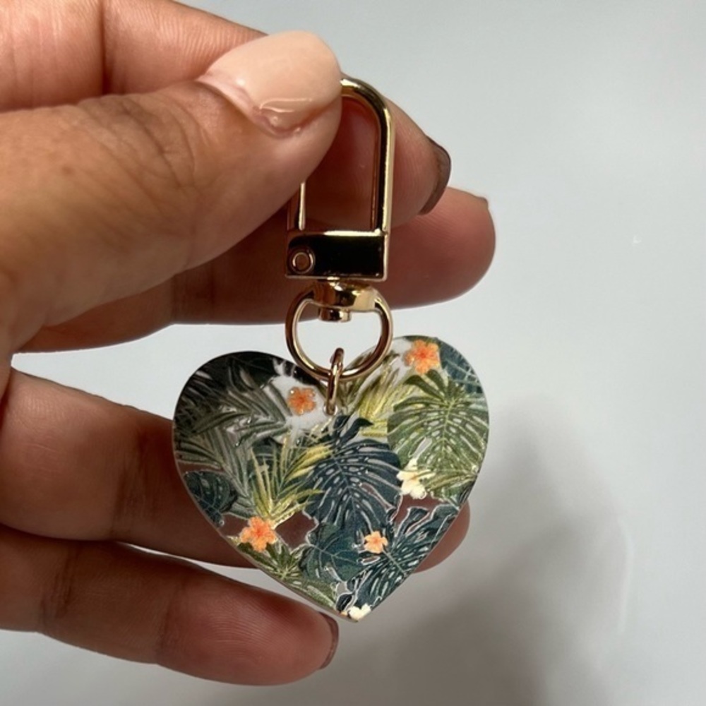Heart Bag Charm Plant Flower Keychain ๐ธ Textured - Picture 8 of 8